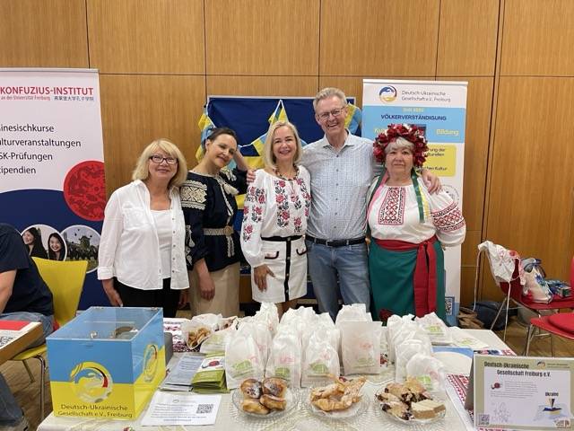 DUG Freiburg mit dem Bürgermeister